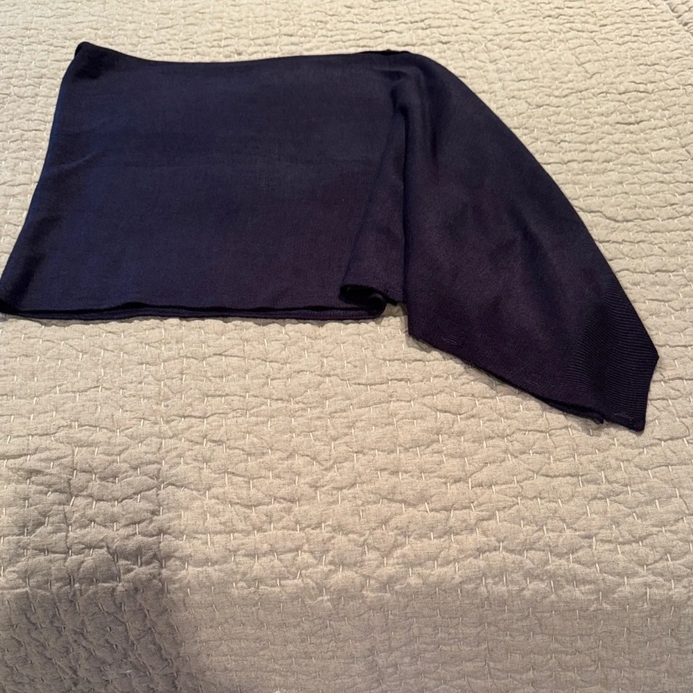 Simply Noelle Midnight Blue Buttoned Wrap-one size - Picture 2 of 4
